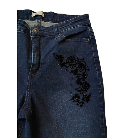 Northern Reflections Black Floral Straight Leg Jeans - Picture 4 of 6